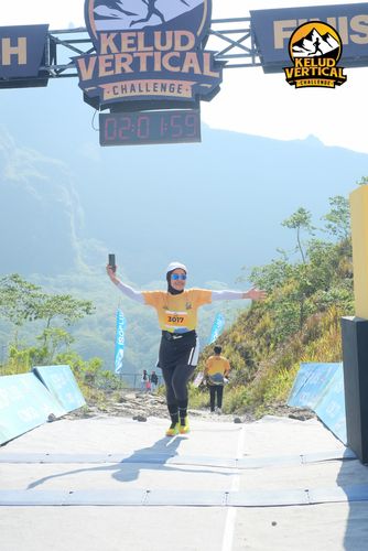 Race photo from Kelud Vertical Challenge 2024