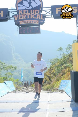 Race photo from Kelud Vertical Challenge 2024