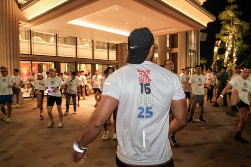 Race photo from PIK NITE RUN VIBES
