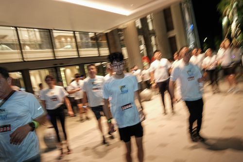 Race photo from PIK NITE RUN VIBES