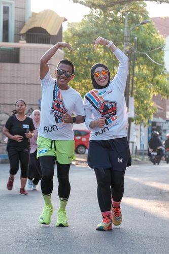 Race photo from Shake Out Run Jabar 10K