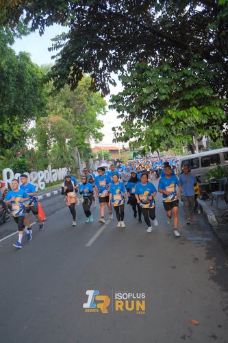 Race photo from Isoplus Run 2024 Surabaya