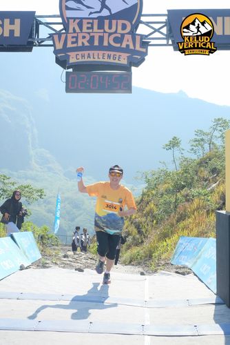 Race photo from Kelud Vertical Challenge 2024