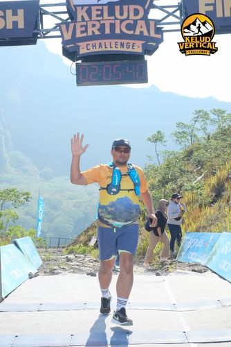 Race photo from Kelud Vertical Challenge 2024