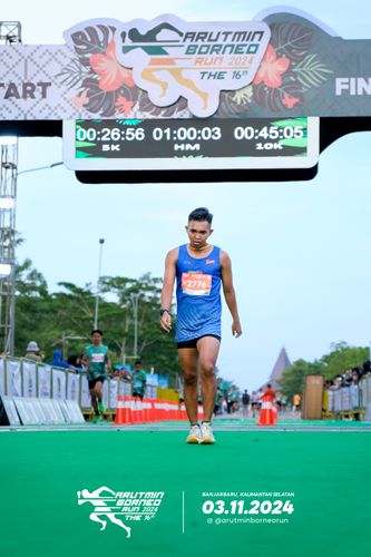 Race photo from Arutmin Borneo Run 2024
