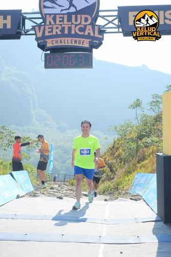 Race photo from Kelud Vertical Challenge 2024
