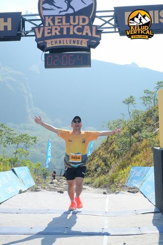 Race photo from Kelud Vertical Challenge 2024