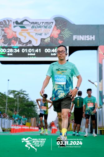 Race photo from Arutmin Borneo Run 2024