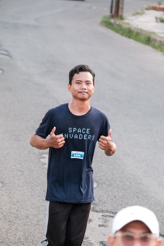 Race photo from Shake Out Run Jabar 10K