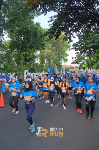 Race photo from Isoplus Run 2024 Surabaya