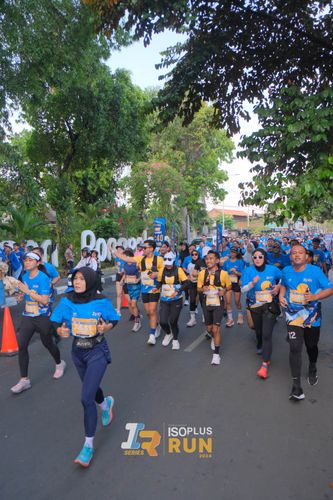 Race photo from Isoplus Run 2024 Surabaya