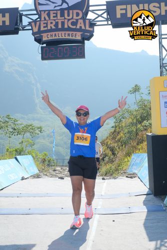 Race photo from Kelud Vertical Challenge 2024