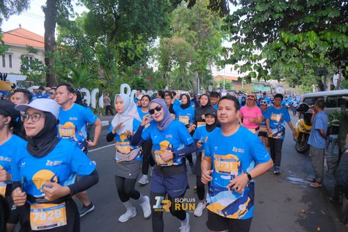 Race photo from Isoplus Run 2024 Surabaya