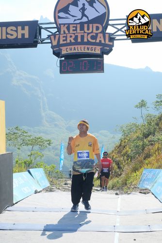 Race photo from Kelud Vertical Challenge 2024