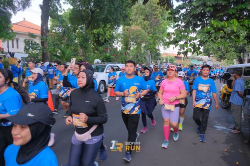 Race photo from Isoplus Run 2024 Surabaya
