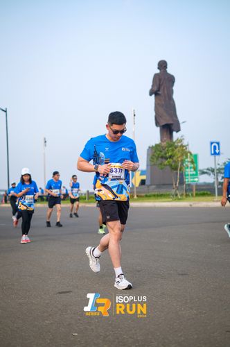 Race photo from ISOPlus Run 2024 Jakarta