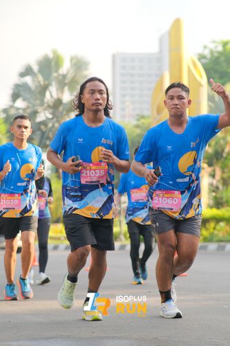 Race photo from Isoplus Run 2024 Surabaya