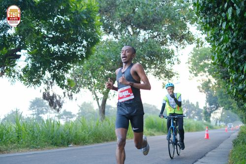 Race photo from Kediri Half Marathon 2024