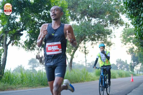 Race photo from Kediri Half Marathon 2024