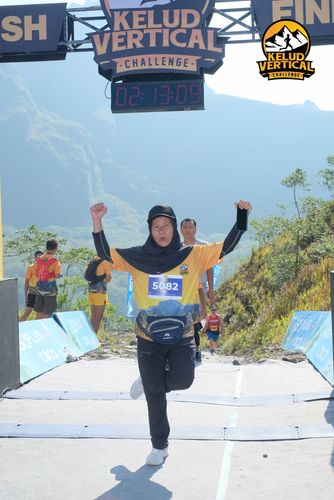 Race photo from Kelud Vertical Challenge 2024