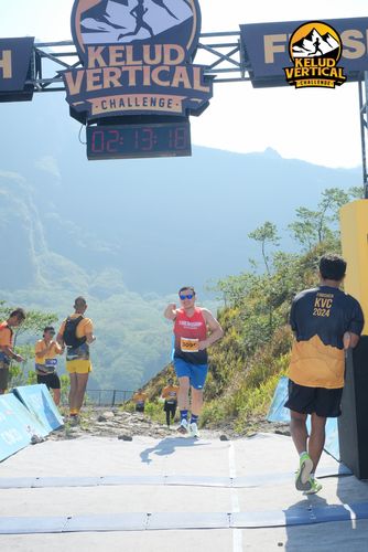 Race photo from Kelud Vertical Challenge 2024