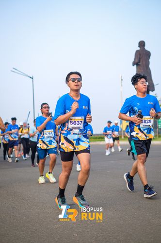 Race photo from ISOPlus Run 2024 Jakarta