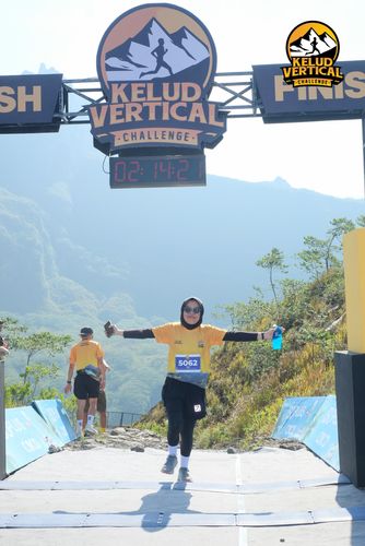 Race photo from Kelud Vertical Challenge 2024