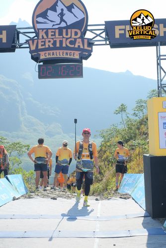 Race photo from Kelud Vertical Challenge 2024
