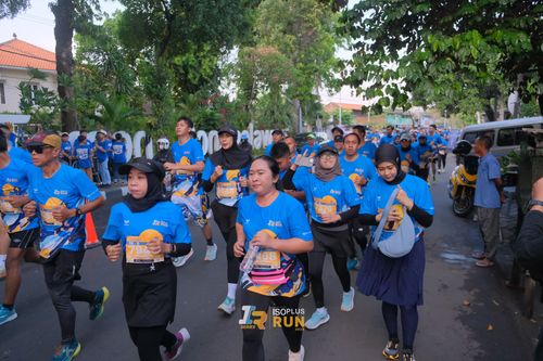 Race photo from Isoplus Run 2024 Surabaya