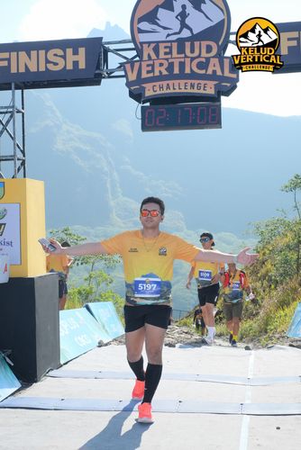 Race photo from Kelud Vertical Challenge 2024
