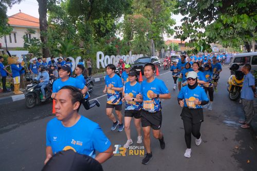 Race photo from Isoplus Run 2024 Surabaya