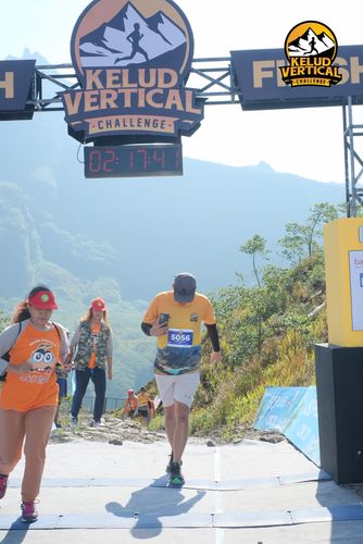 Race photo from Kelud Vertical Challenge 2024