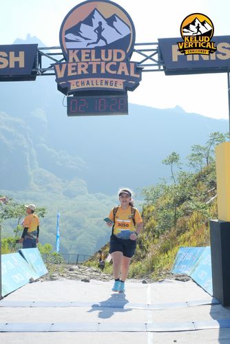 Race photo from Kelud Vertical Challenge 2024