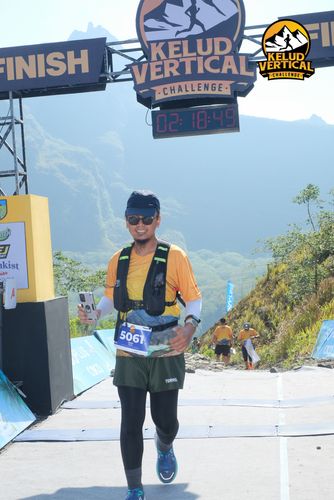 Race photo from Kelud Vertical Challenge 2024
