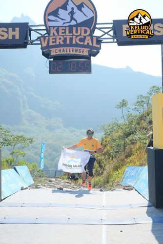 Race photo from Kelud Vertical Challenge 2024