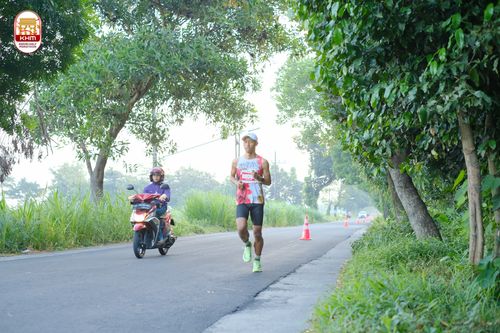 Race photo from Kediri Half Marathon 2024