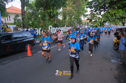 Race photo from Isoplus Run 2024 Surabaya