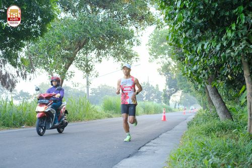 Race photo from Kediri Half Marathon 2024