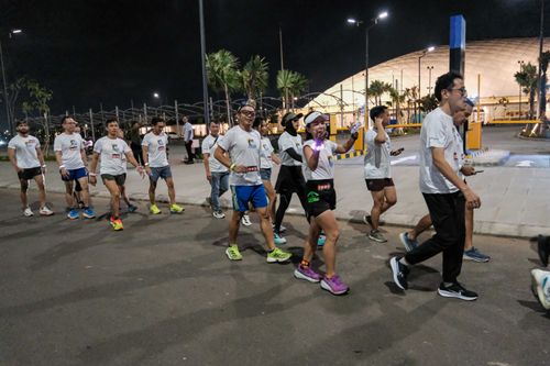Race photo from PIK NITE RUN VIBES