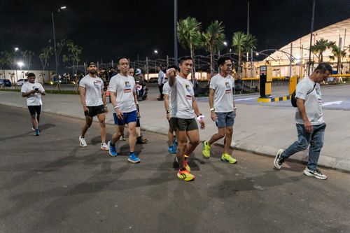 Race photo from PIK NITE RUN VIBES