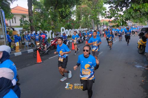 Race photo from Isoplus Run 2024 Surabaya