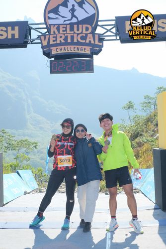 Race photo from Kelud Vertical Challenge 2024