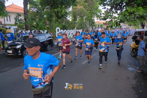 Race photo from Isoplus Run 2024 Surabaya