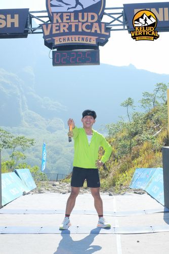 Race photo from Kelud Vertical Challenge 2024