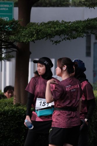 Race photo from Assurance Fun Run 2024