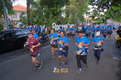 Race photo from Isoplus Run 2024 Surabaya