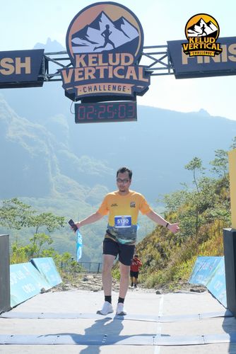 Race photo from Kelud Vertical Challenge 2024