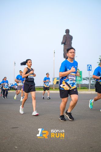 Race photo from ISOPlus Run 2024 Jakarta