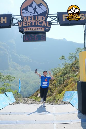 Race photo from Kelud Vertical Challenge 2024
