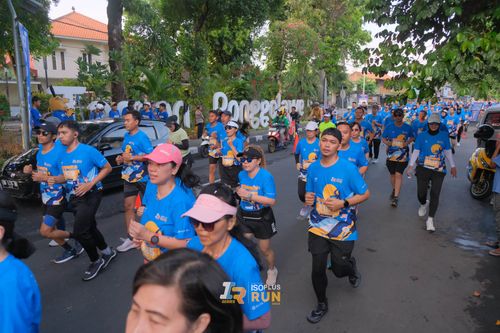 Race photo from Isoplus Run 2024 Surabaya
